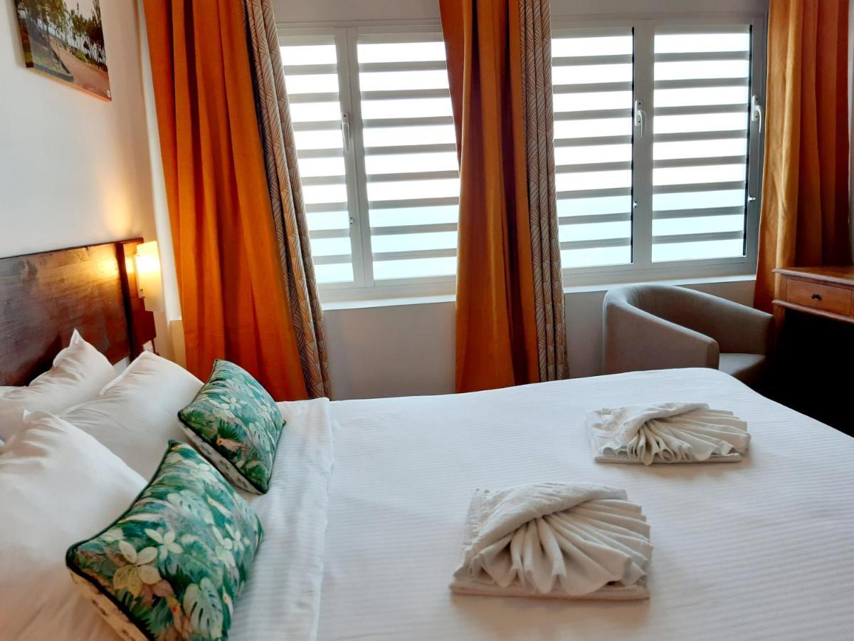 Hotel Les Embruns Du Baril Сен-Филип Екстериор снимка