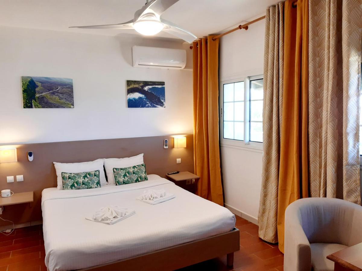 Hotel Les Embruns Du Baril Сен-Филип Екстериор снимка