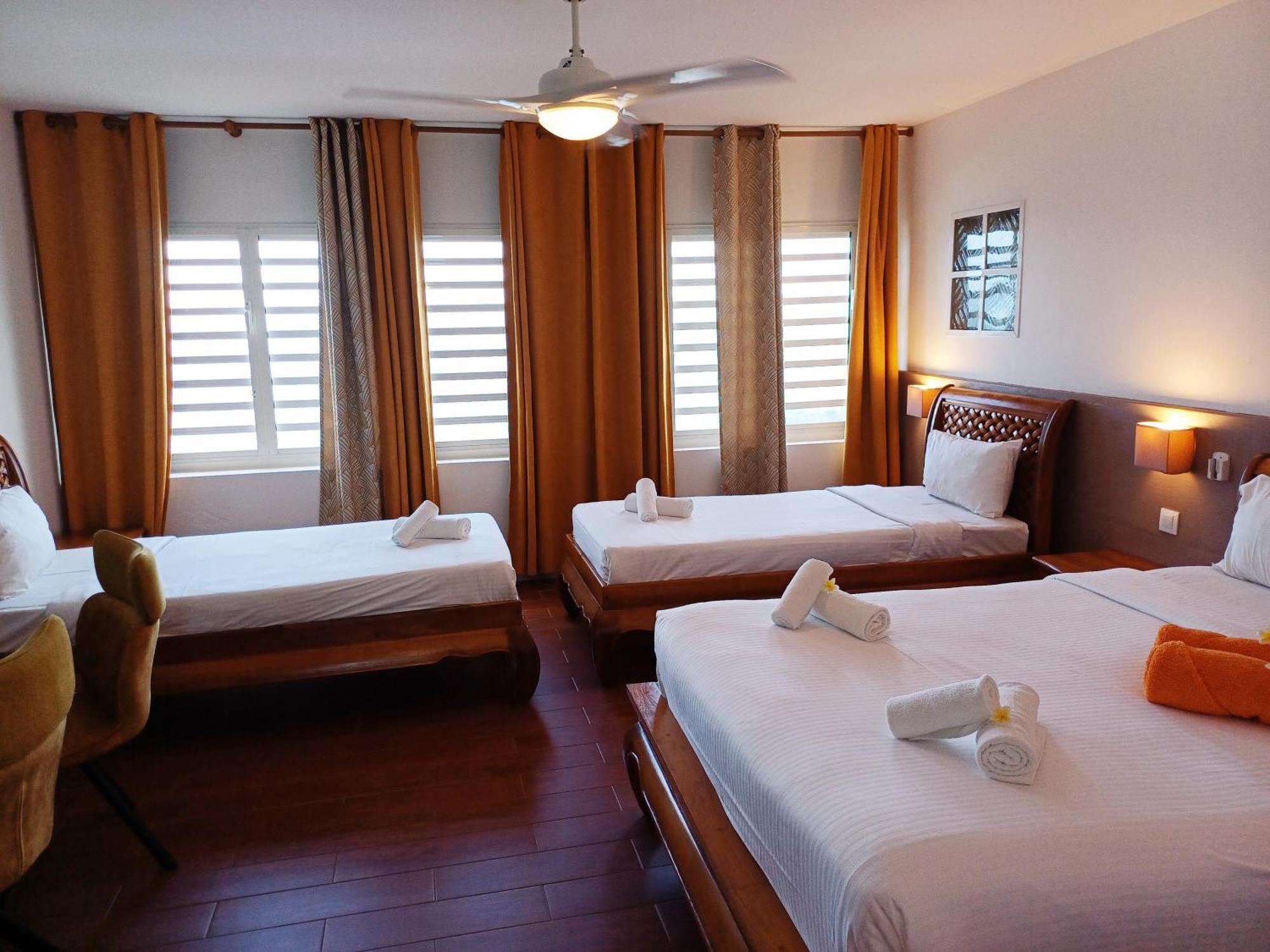 Hotel Les Embruns Du Baril Сен-Филип Екстериор снимка