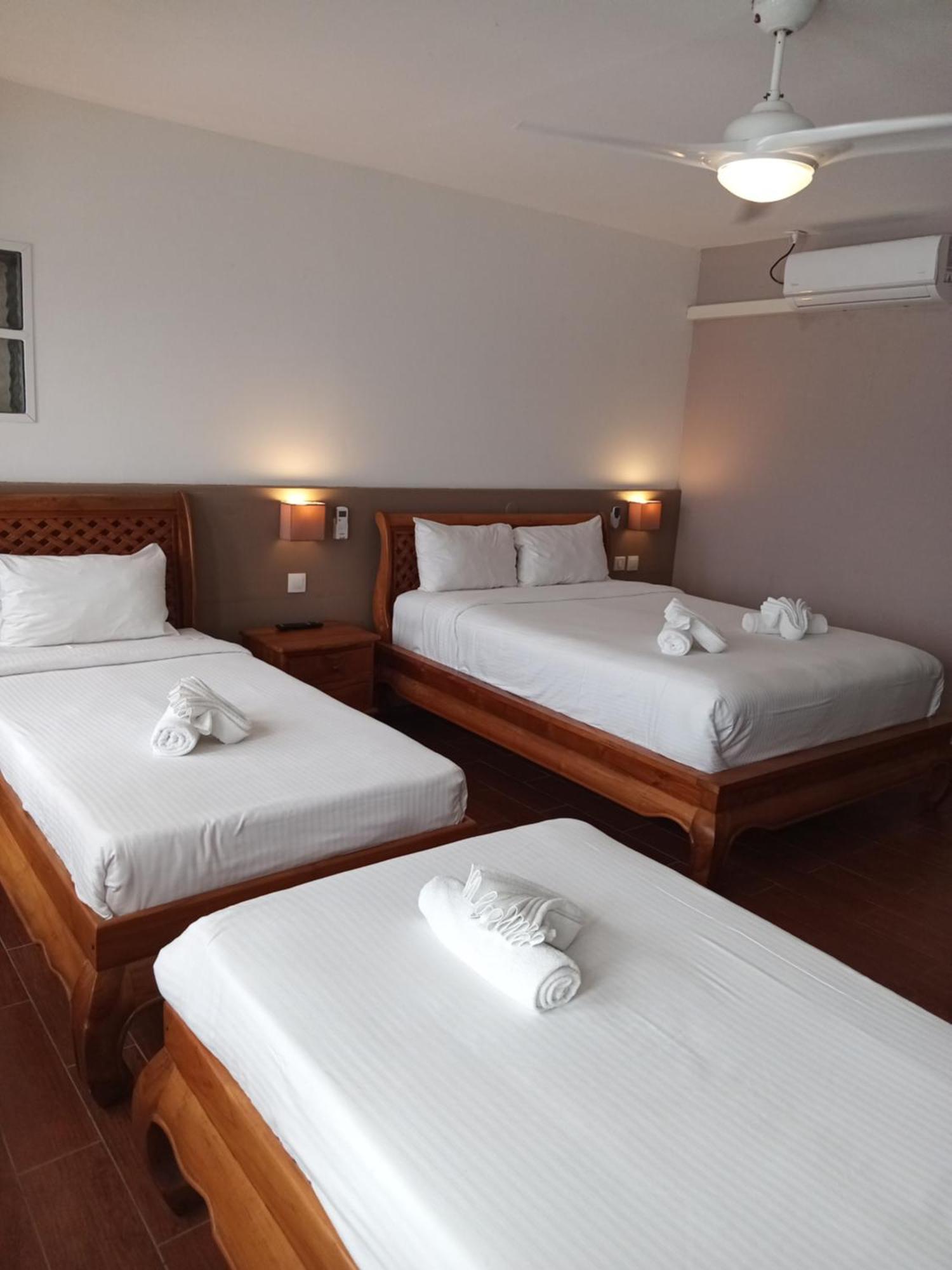 Hotel Les Embruns Du Baril Сен-Филип Екстериор снимка