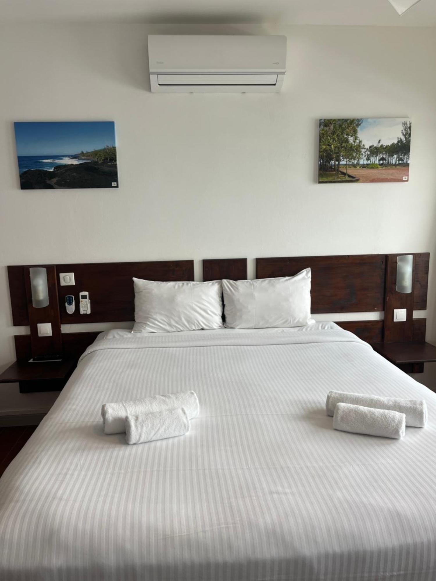 Hotel Les Embruns Du Baril Сен-Филип Екстериор снимка