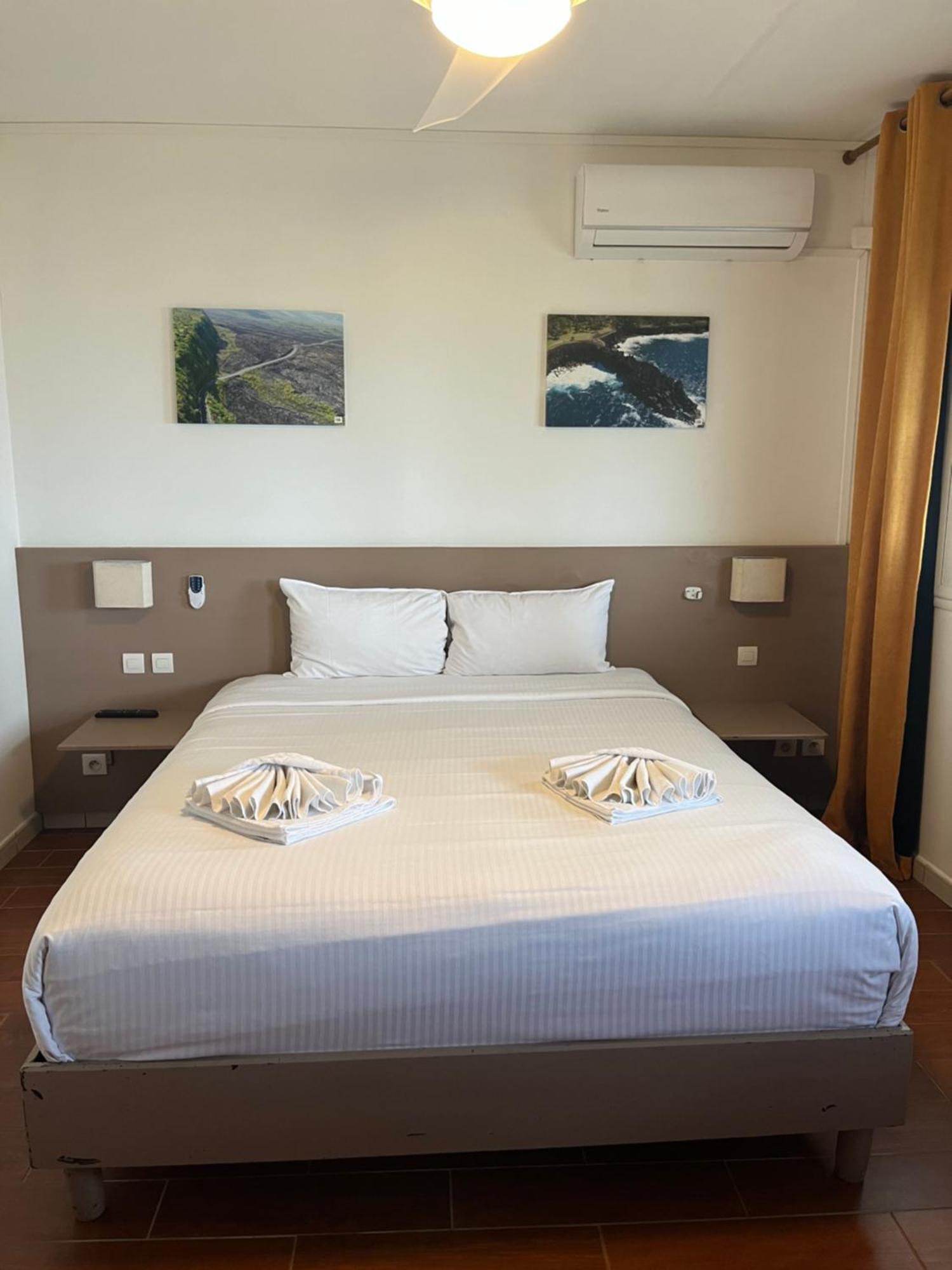 Hotel Les Embruns Du Baril Сен-Филип Екстериор снимка